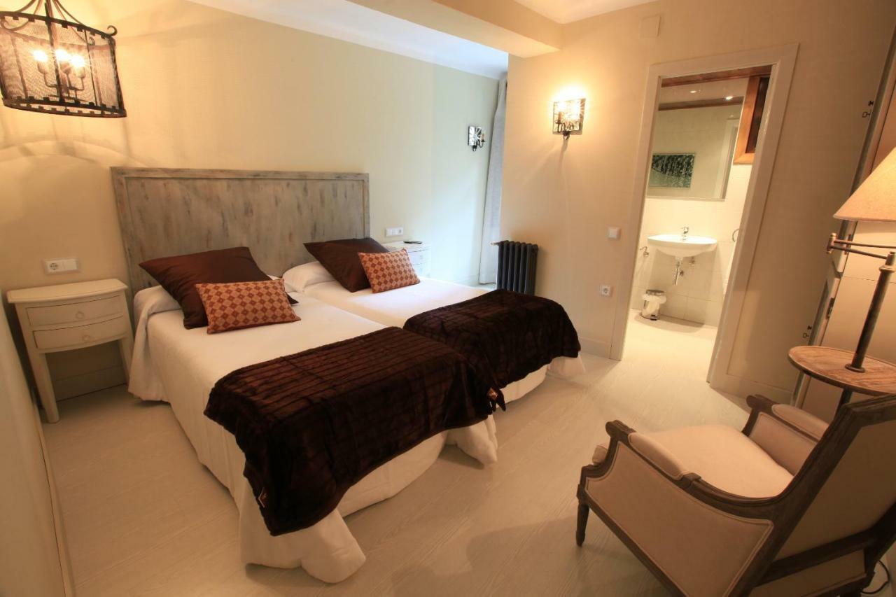 Hotel Poldo La Guingueta D'Aneu Ngoại thất bức ảnh